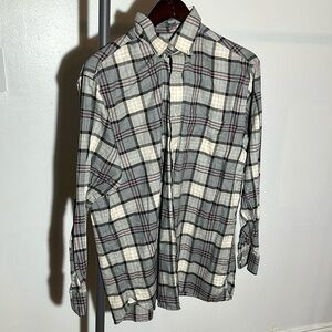 Men's Daniel Cremieux button down shirt, Burberry print, size Medium
